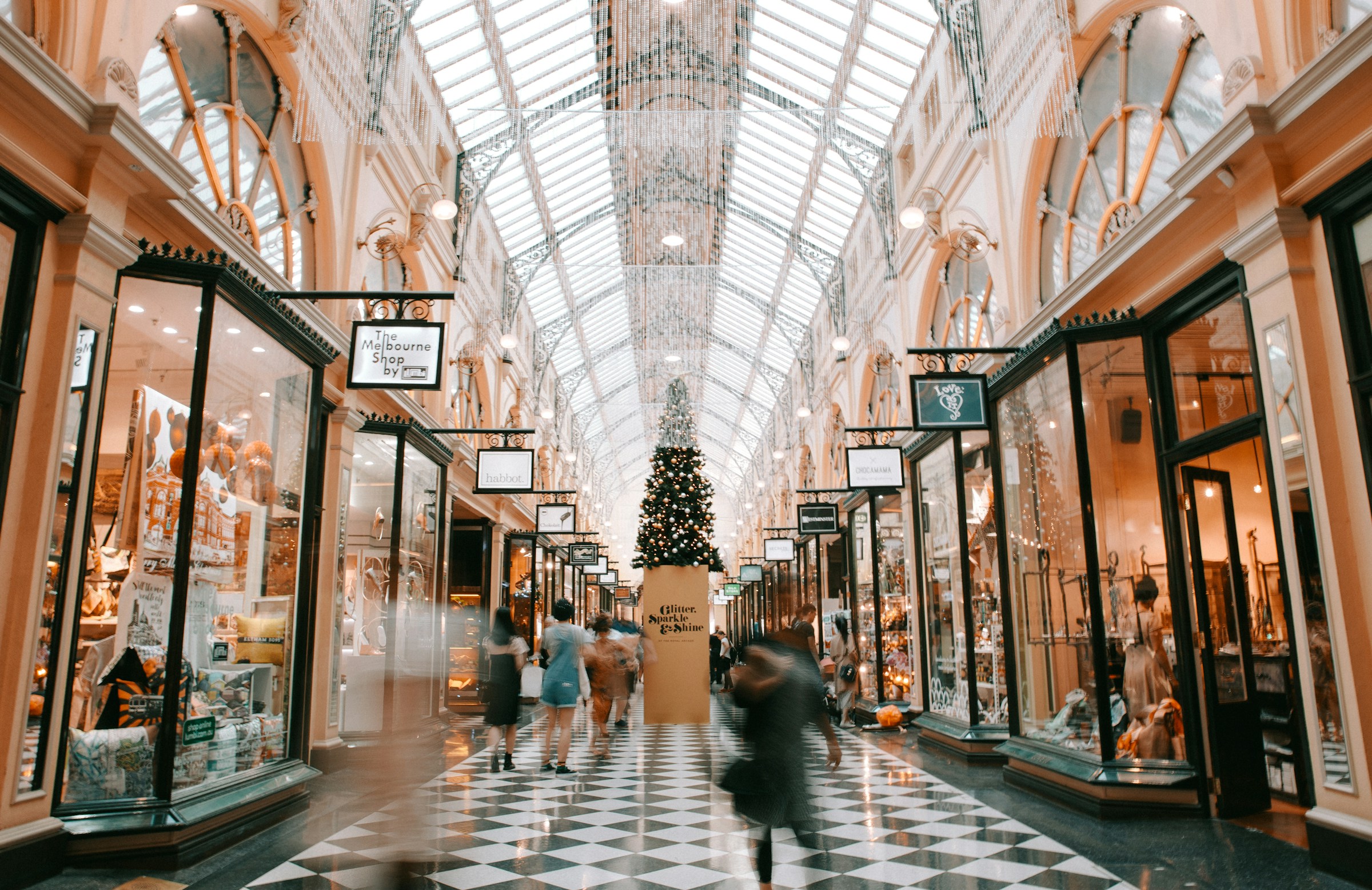 retail shop - What is Conversational AI in Retail?