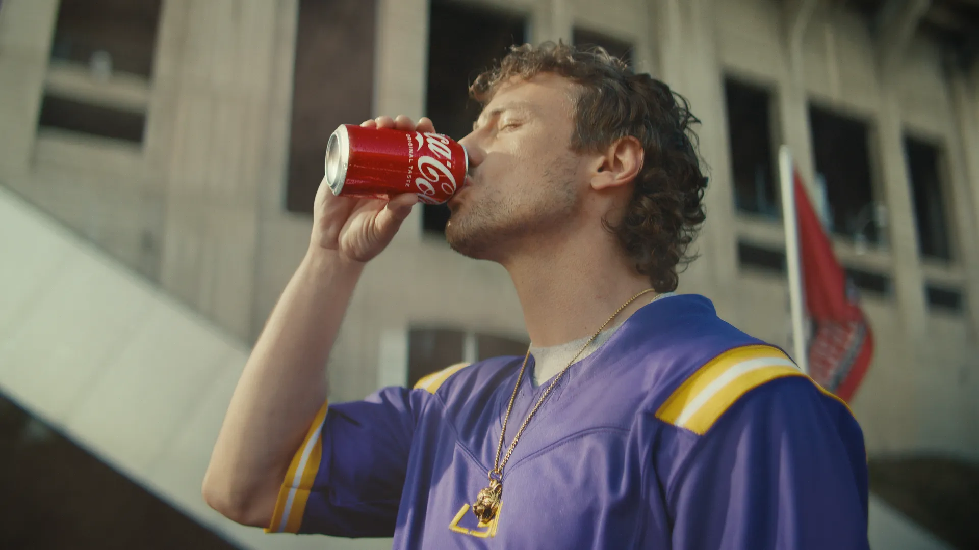 Johnny Cash sues Coca Cola