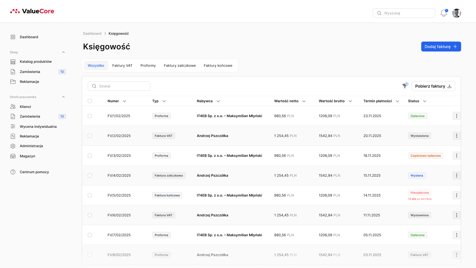 Widok księgowości w aplikacji ValueCore: tabele z fakturami