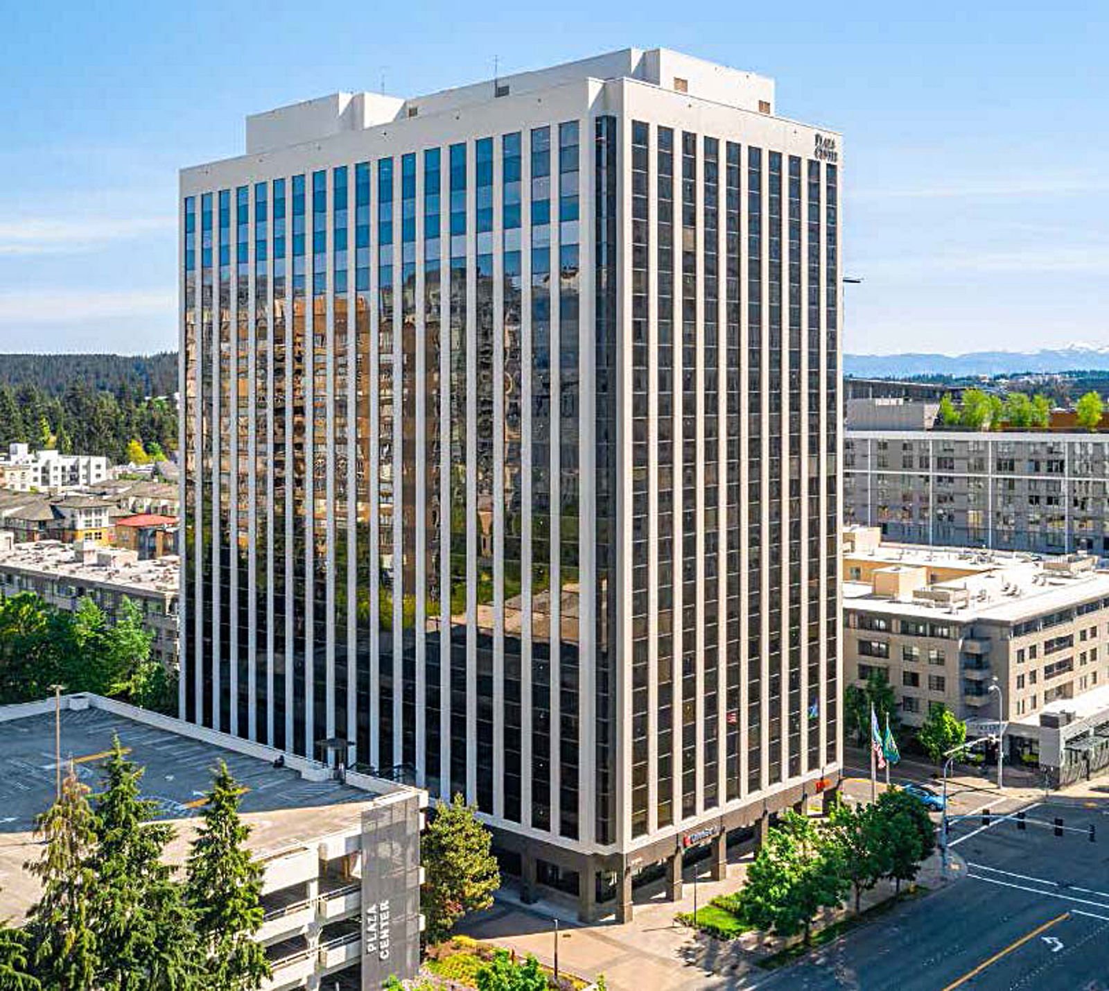 Photo of Belleve Plaza Center Building where the Volant Office is located