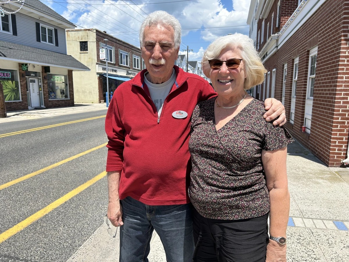 Bruce Tell and Ruth Edelman in Wildwood, N.J., June 2026. Photo courtesy of Ethel G. Hofman.