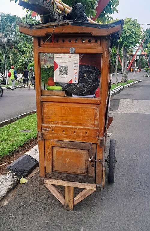 Example of a food card with QRIS