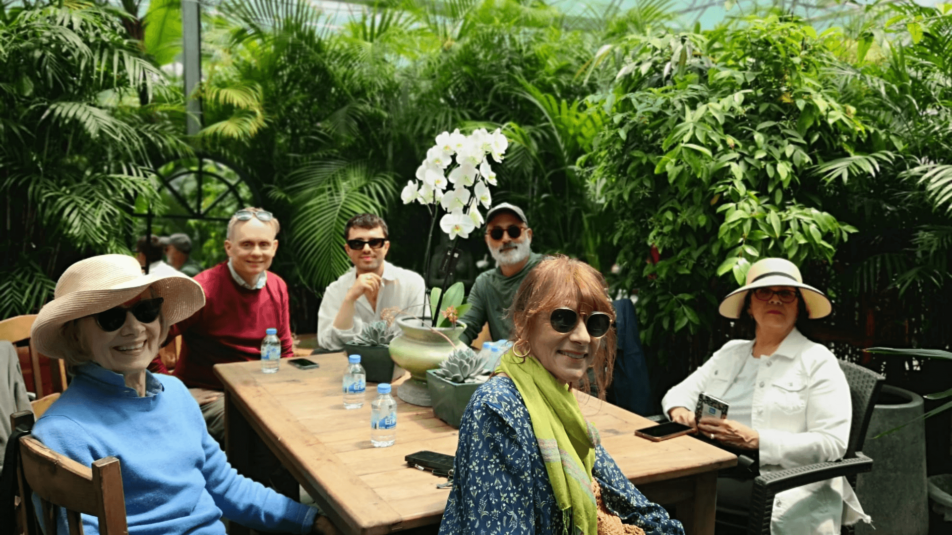 Guests participating in a garden focused cultural journey in Türkiye, exploring botanical heritage, sustainable travel, and meaningful group experiences.