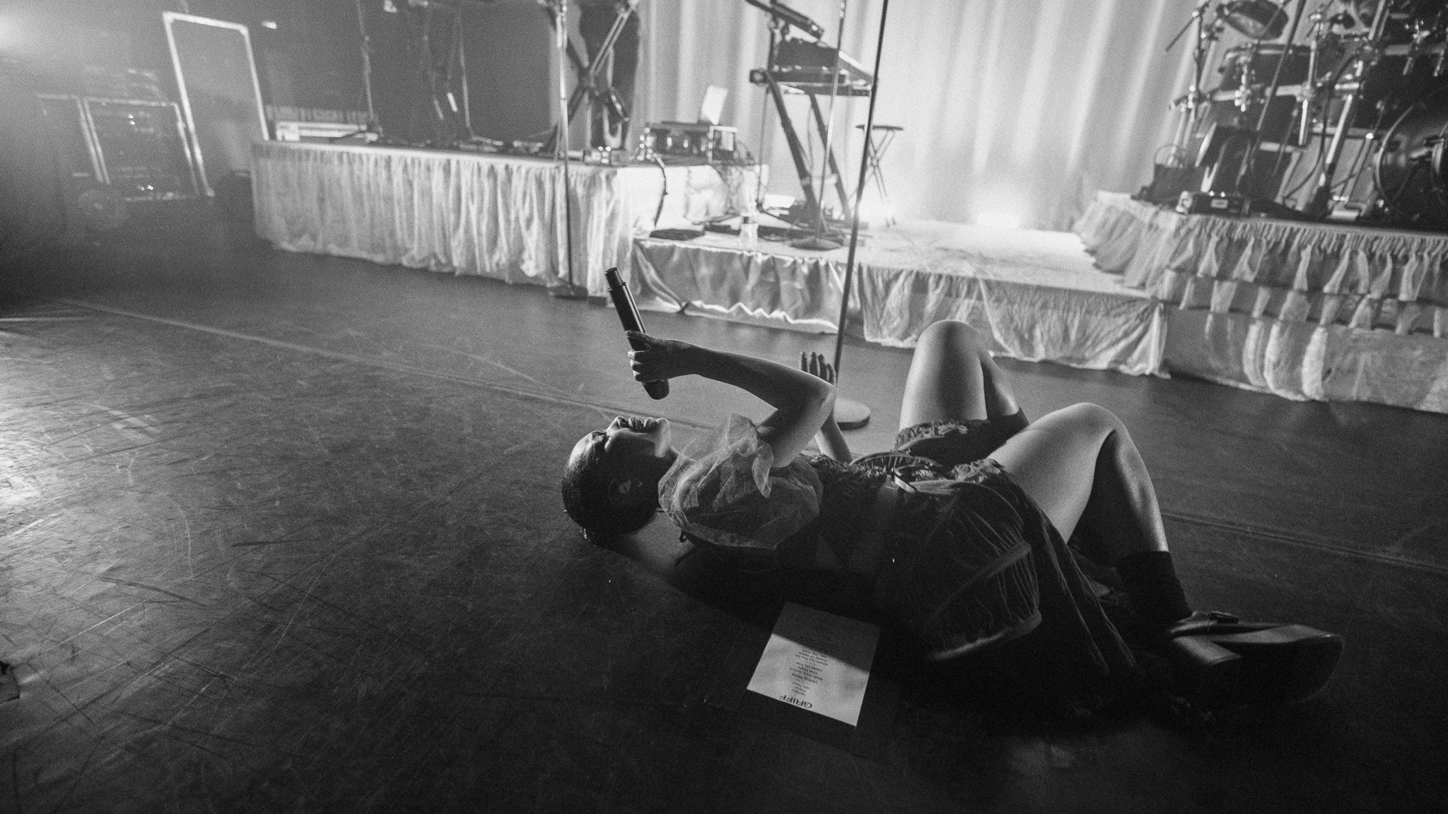 Griff Performs In Chicago at The Vic