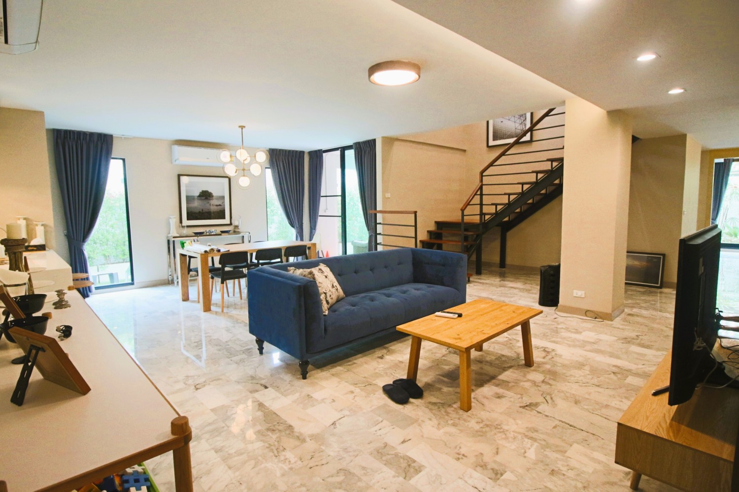 Lily House 3 Bedroom Pet-Friendly Apartment Asok 1