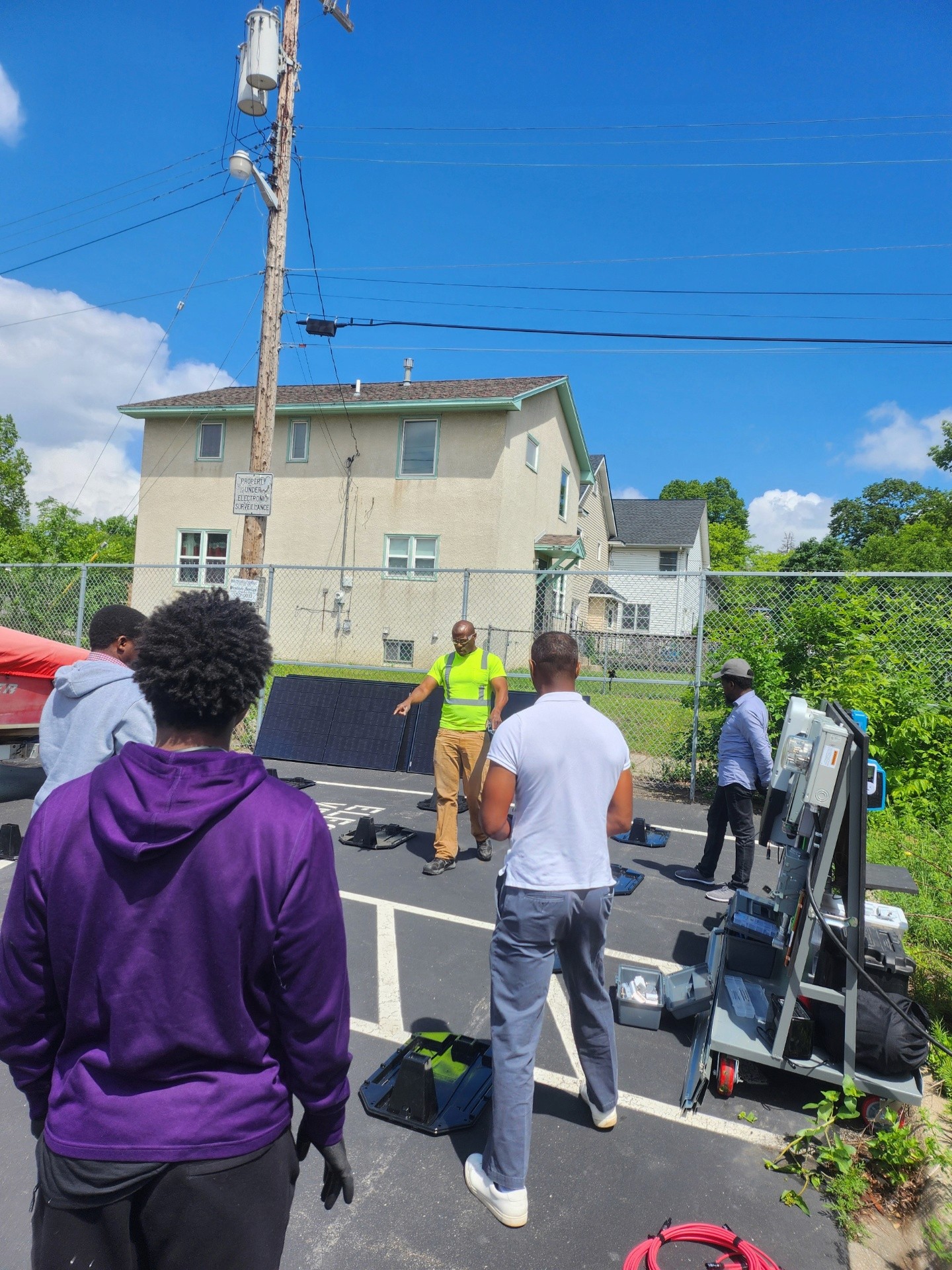 Solar microgrid system with battery storage units and solar panels