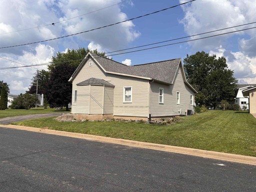 Photo 3 of 620 Elizabeth Street, Linden
