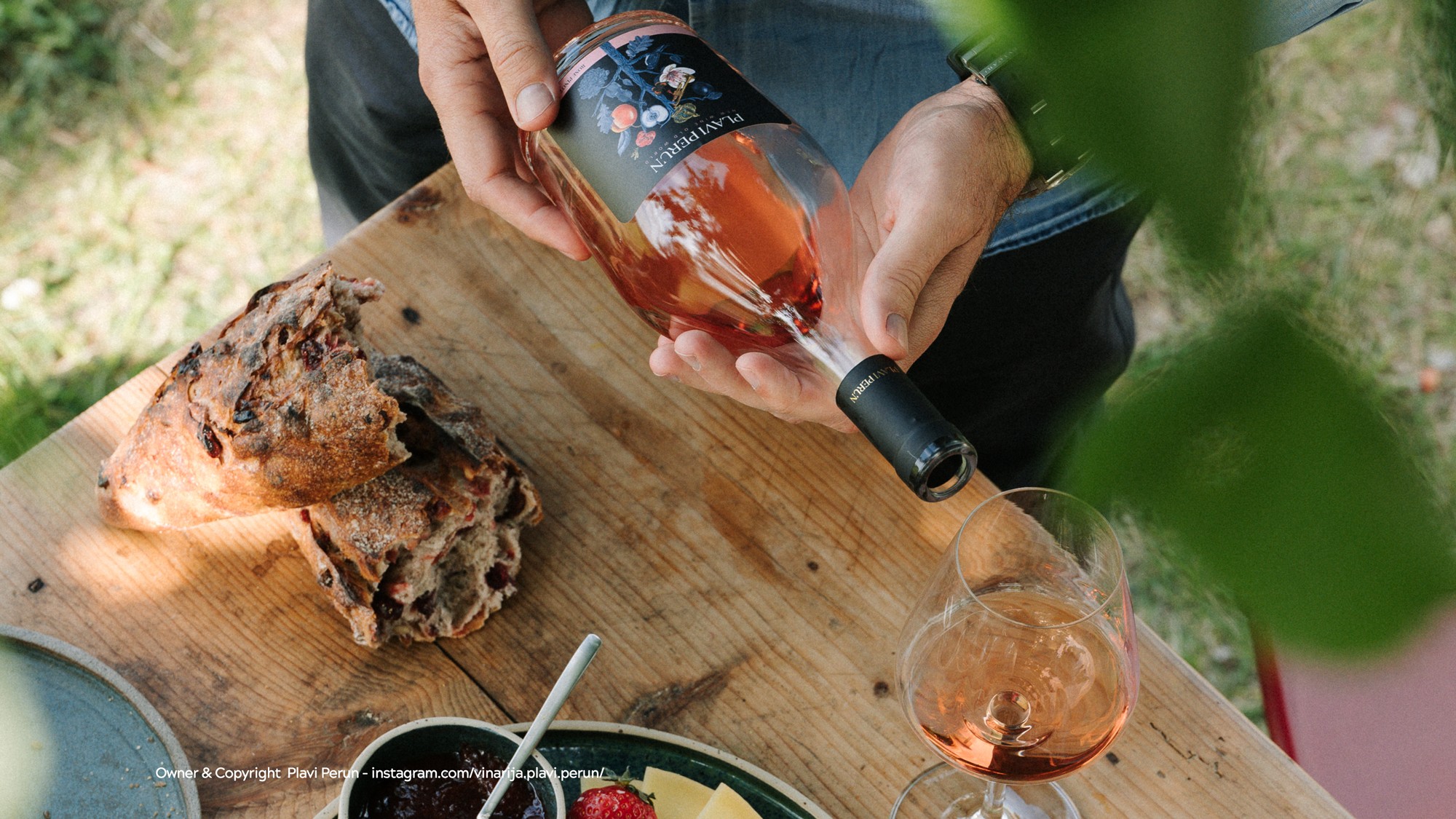 dimis_brand_identity_plavi_perun_wine