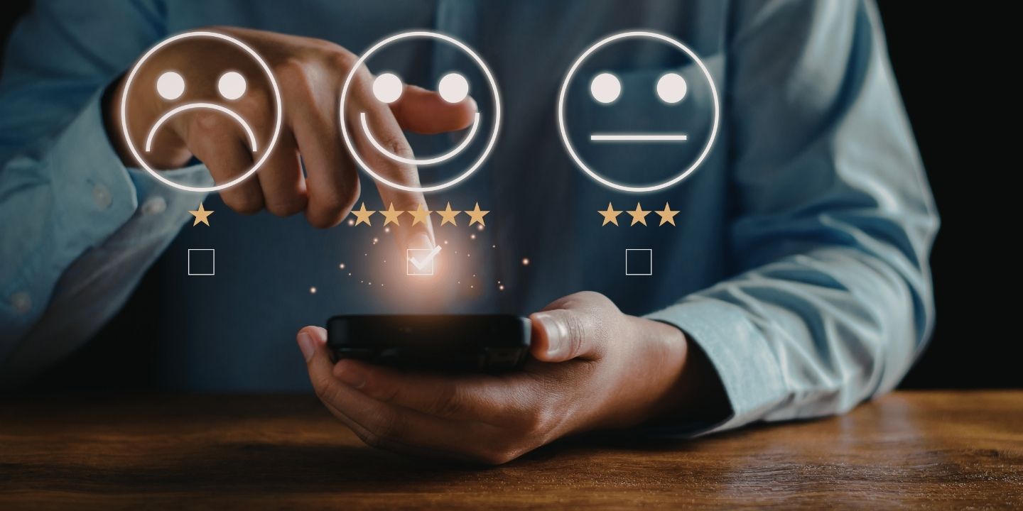 Customer-Facing Apps in Banking: Enhancing Engagement & Personalization