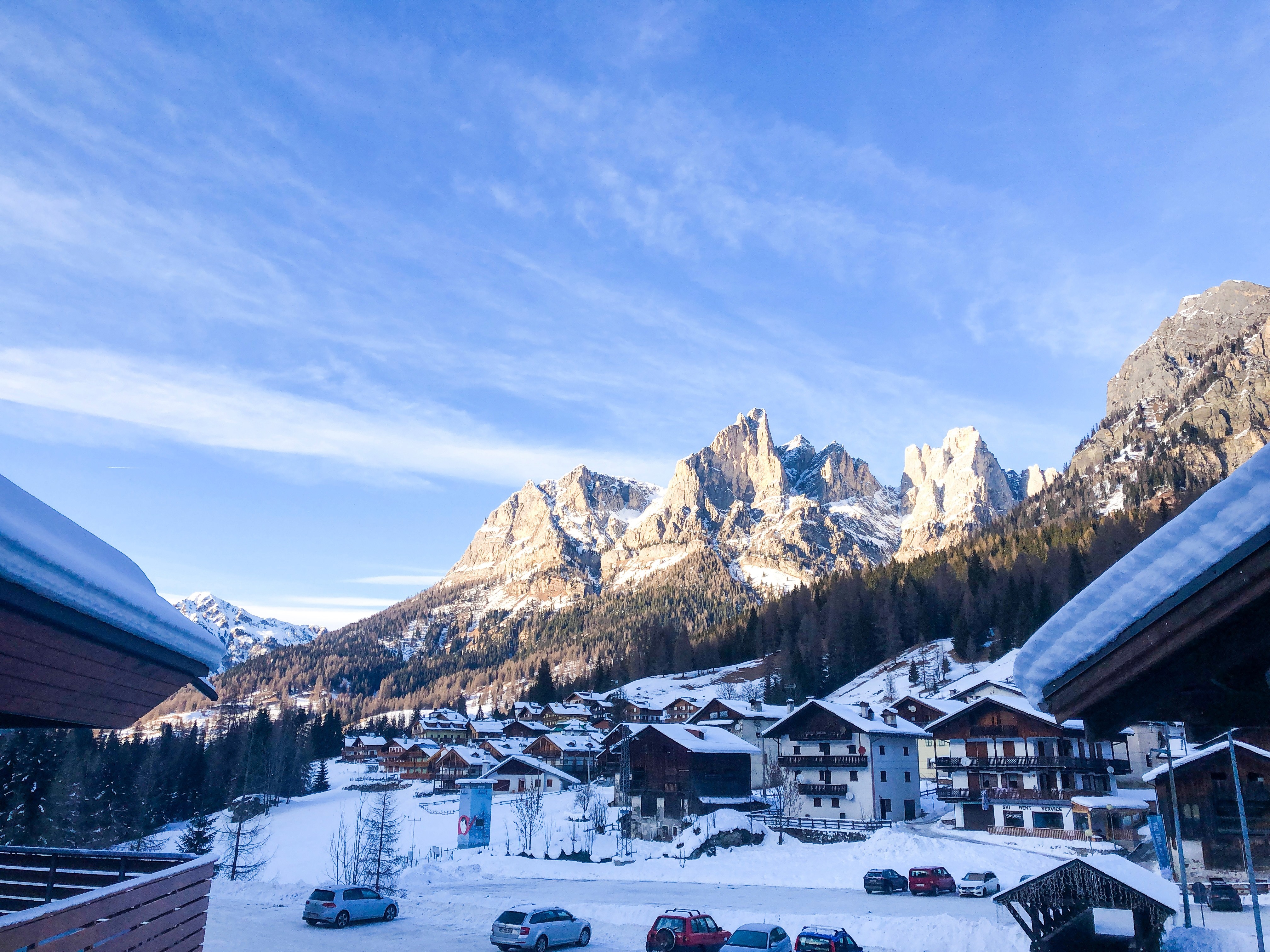 Immagine che rappresenta un soggiorno luminoso e accogliente