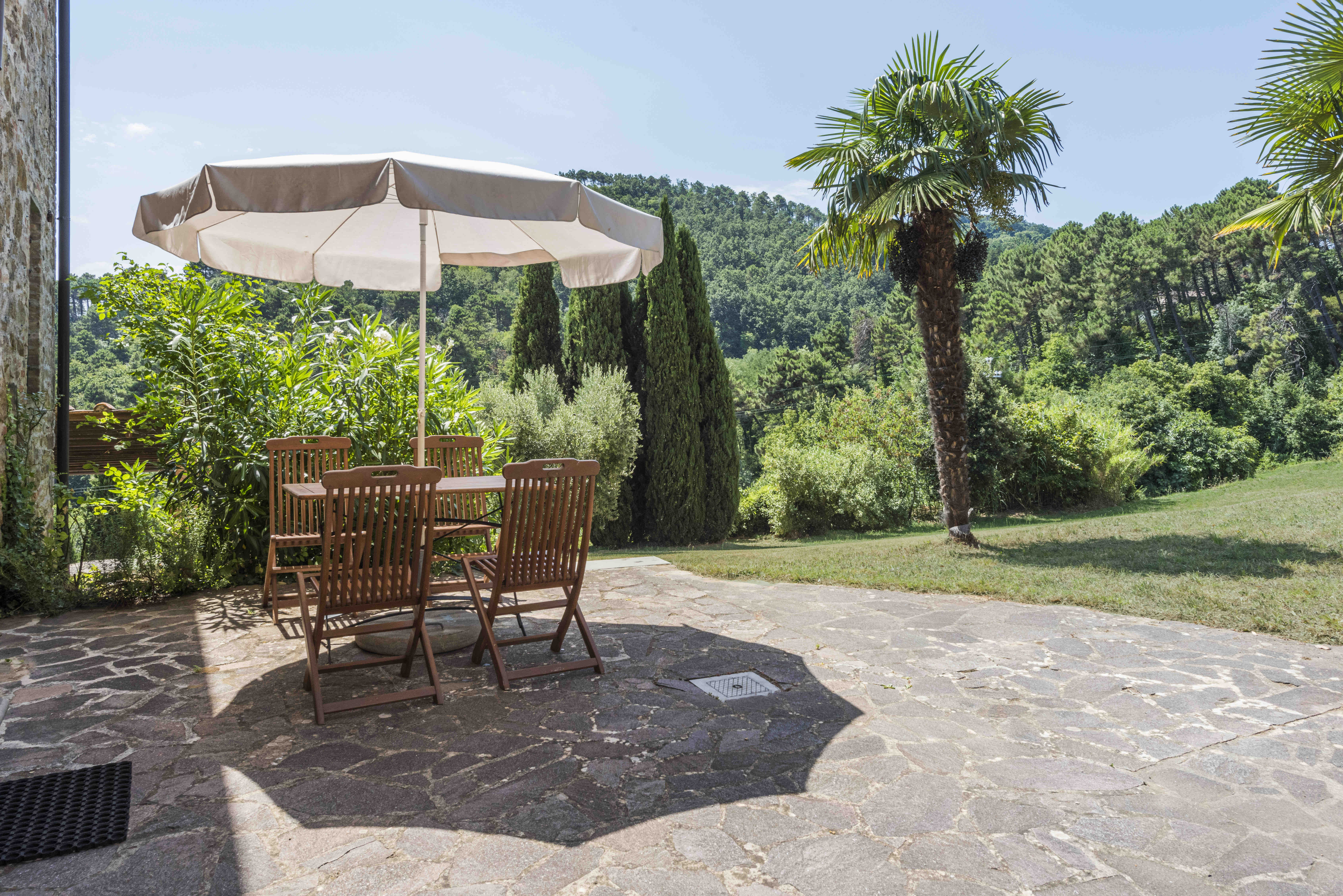 Luxury minimal chair