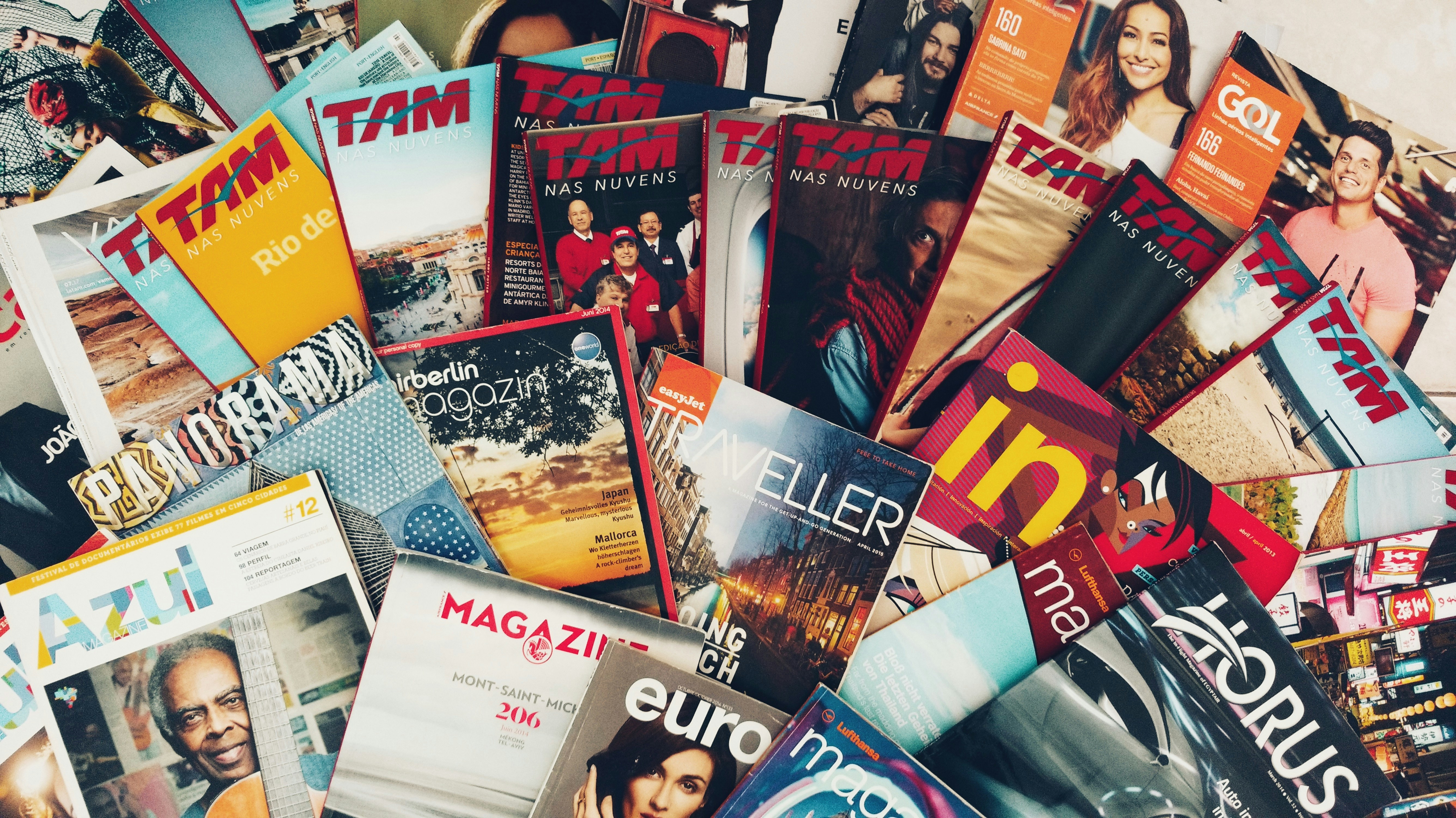 Jobs in travel journalism. Journals, magazines, digital newspapers & blogs.
