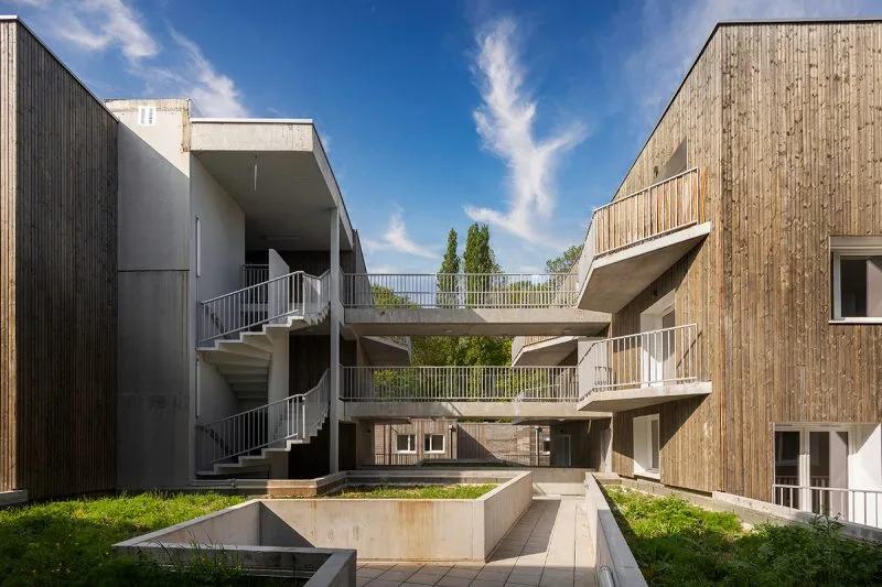 façade d'une renovation Clésence