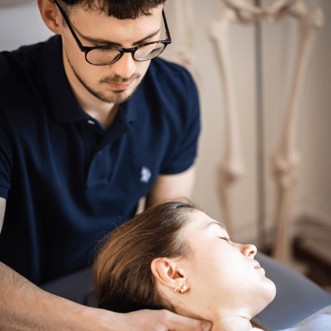 Image of physioteraphist