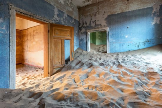 Kolmanskop: The Diamond Mirage