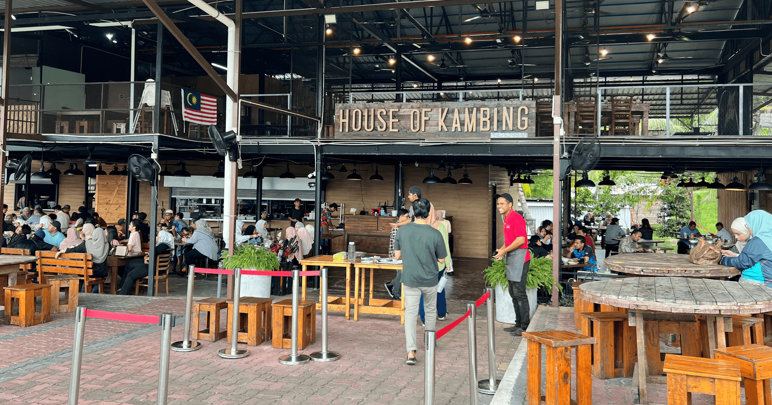 Kedai makan viral, restoran House of Kambing, di ladang MAEPS, Serdang