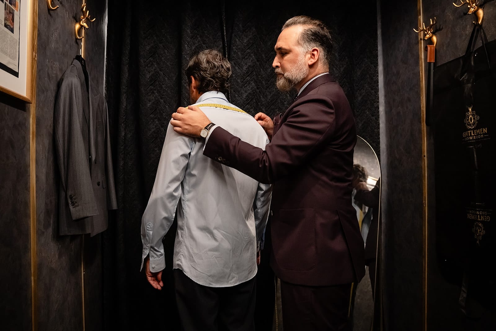 Made to measure suits | Gentlemen Showroom, Lisbon