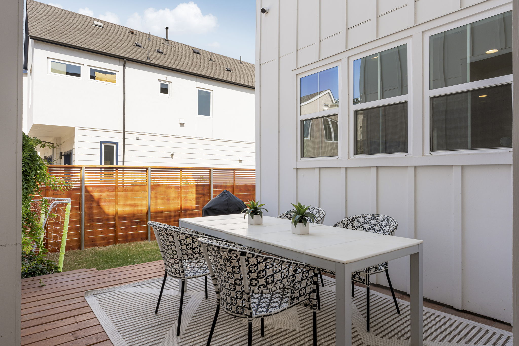 3401 Zach Scott Patio