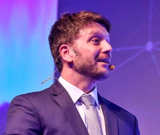 Daniel Zuckerman — Empresário e comediante