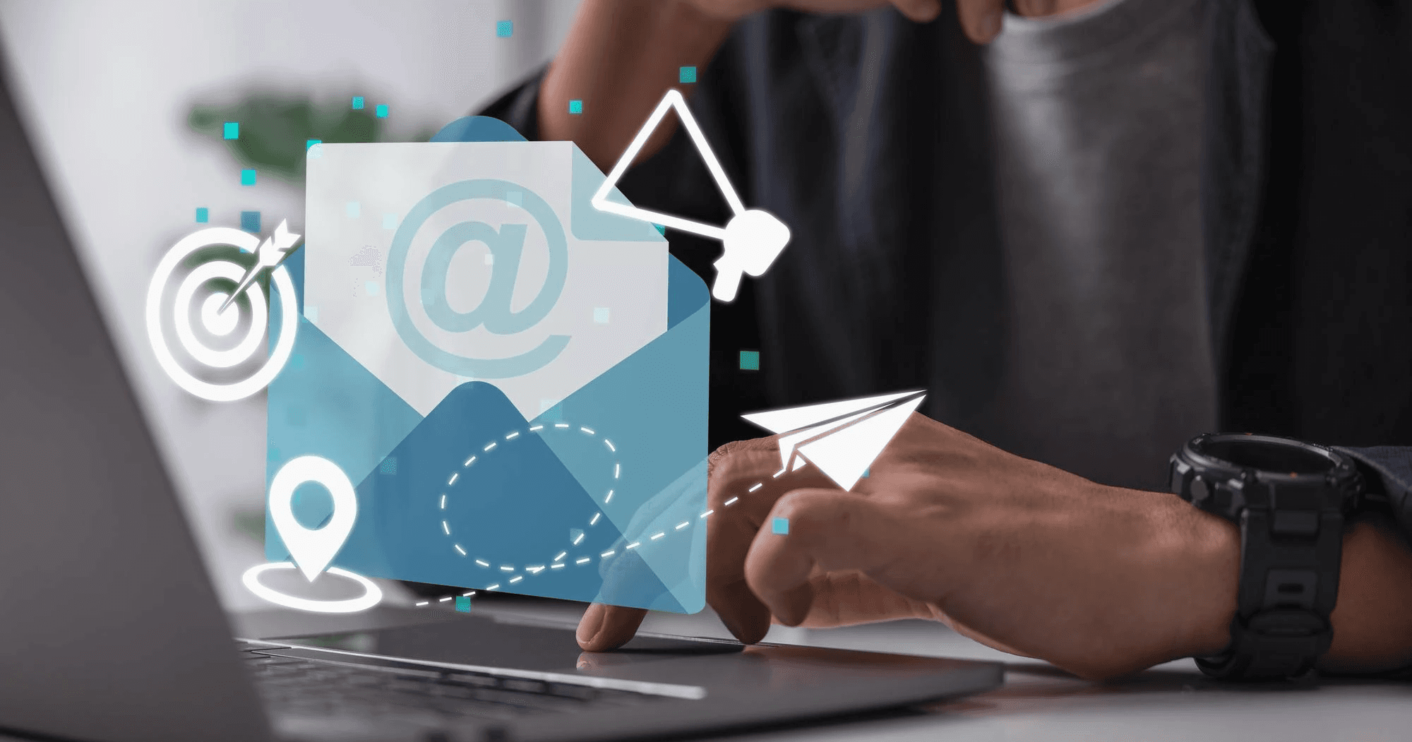 un usuario redactando y diseñando un email marketing perfecto para realizar mas ventas