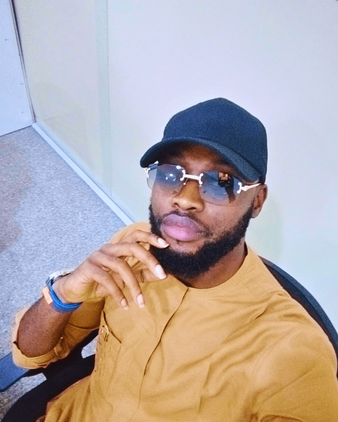 About Me Photo Emmanuel Chibueze a Graphic design, Digital Marketer, Social Media Specialist