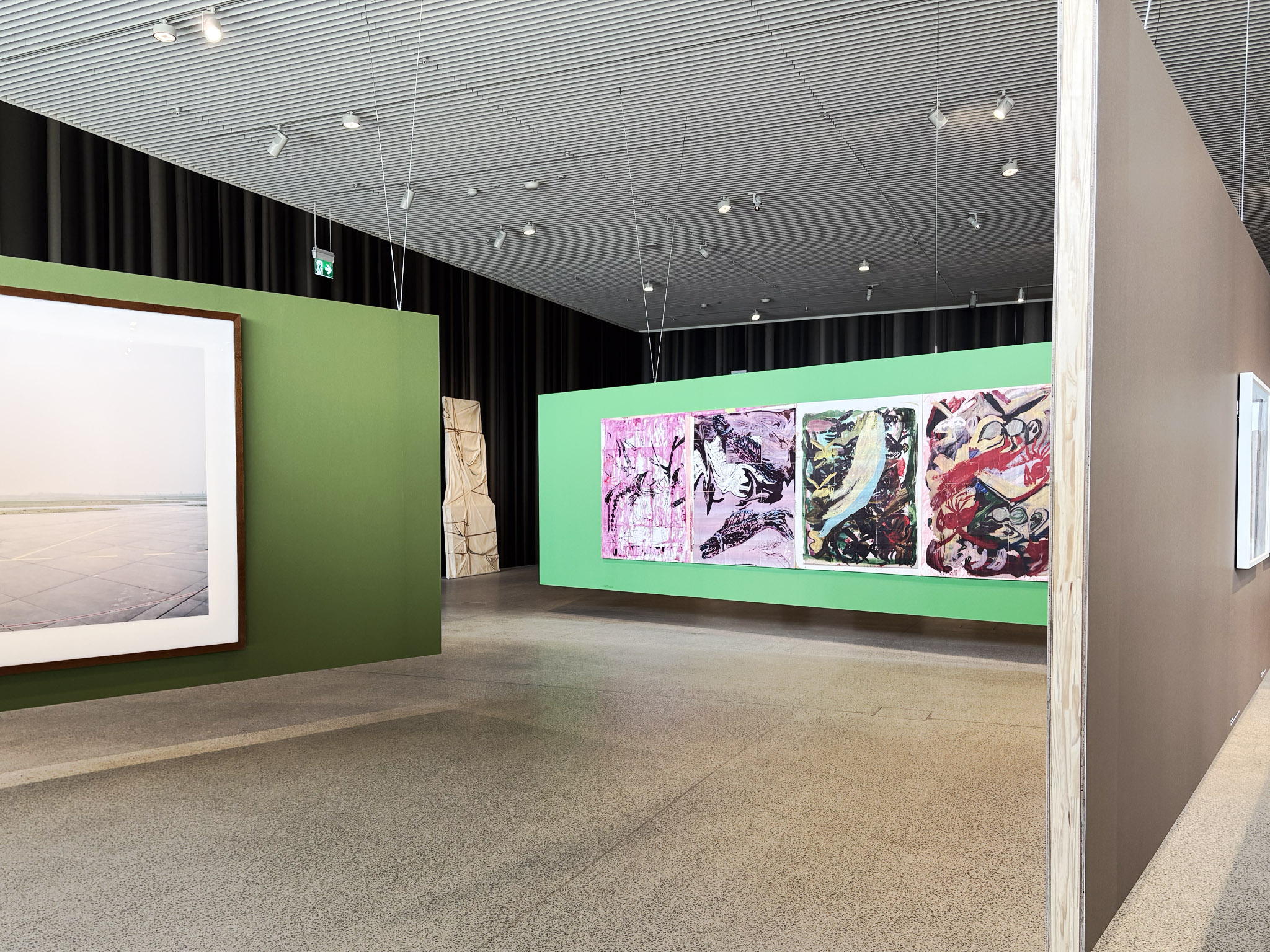 suspended exhibition panels