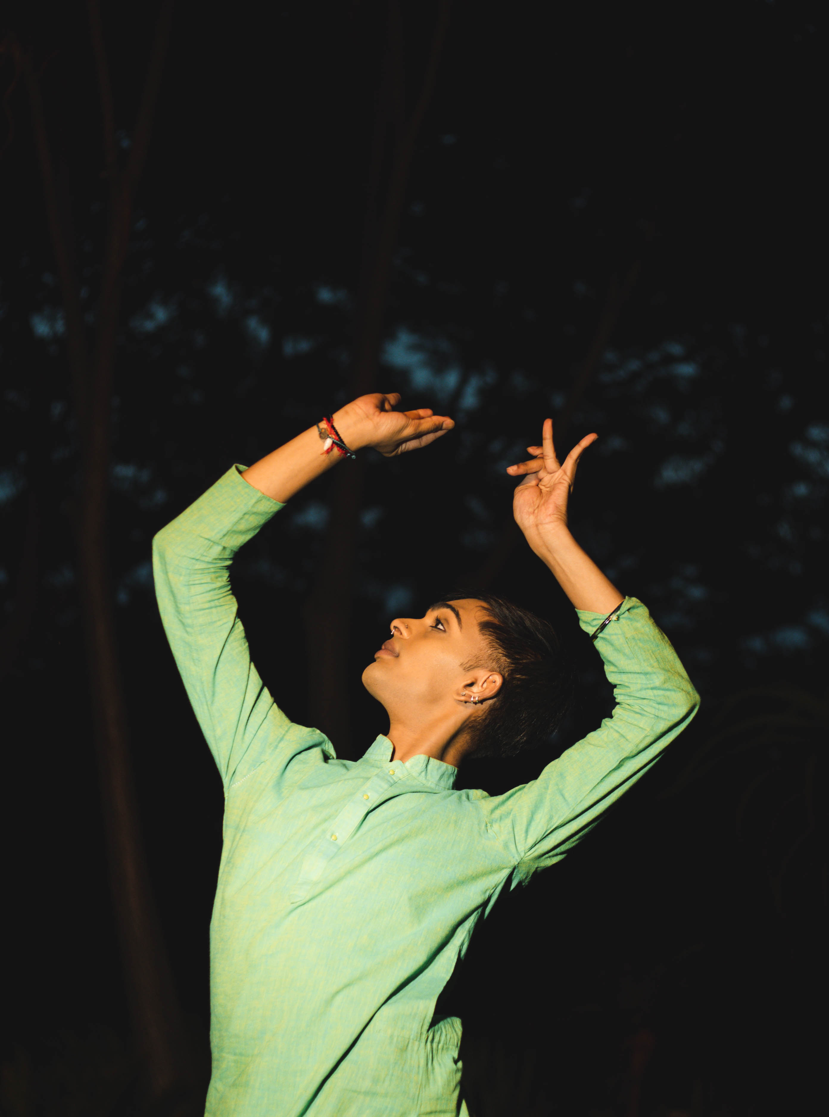 a black female model