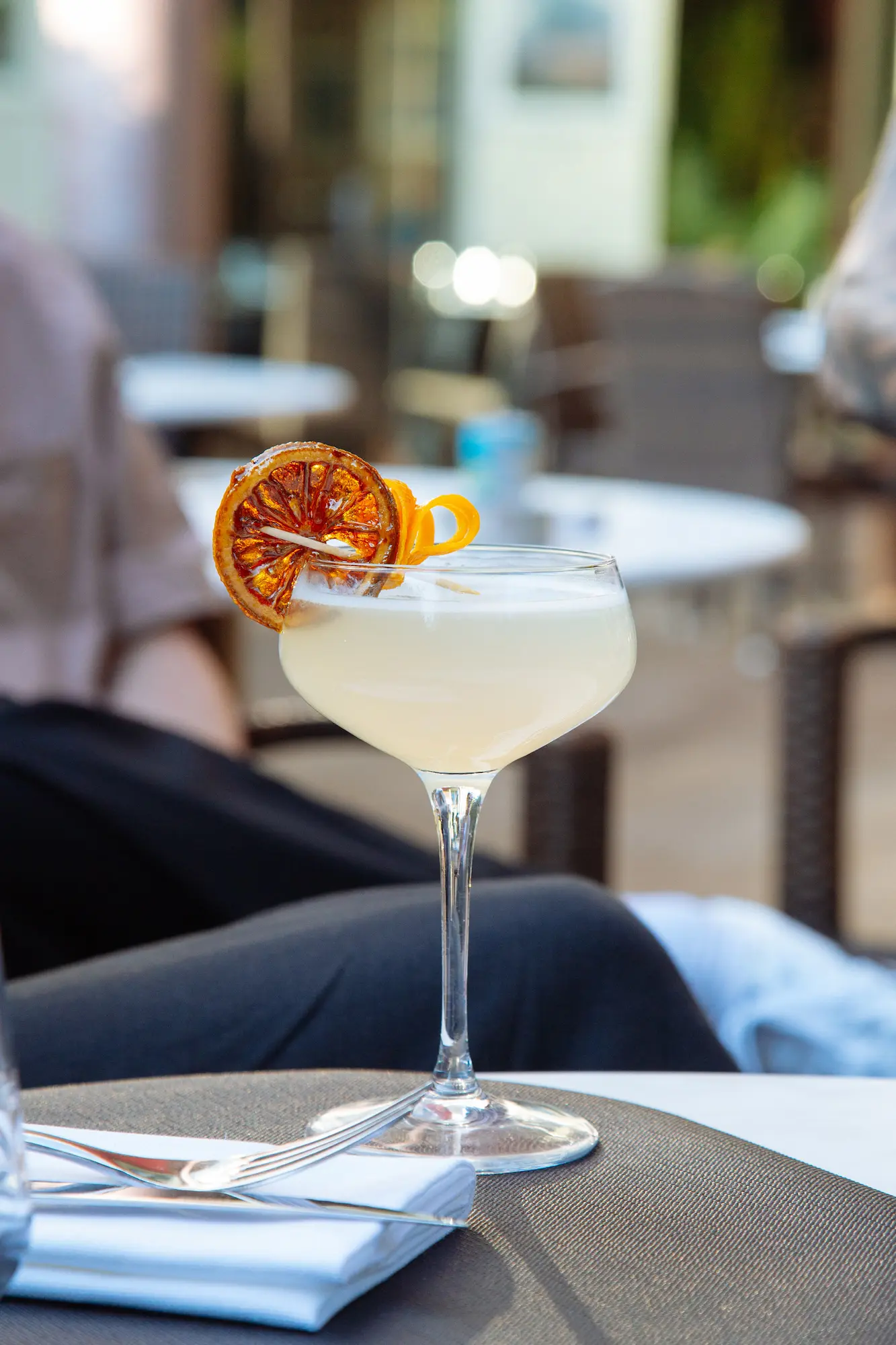 Cocktail servito durante un evento privato al Ristorante Unico di Cantù, ideale per feste aziendali, compleanni e ricorrenze.
