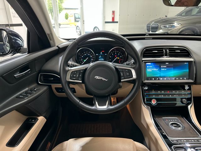 JAGUAR XE 2019 BLUE Gebrauchtwagen - Galeriebild 12