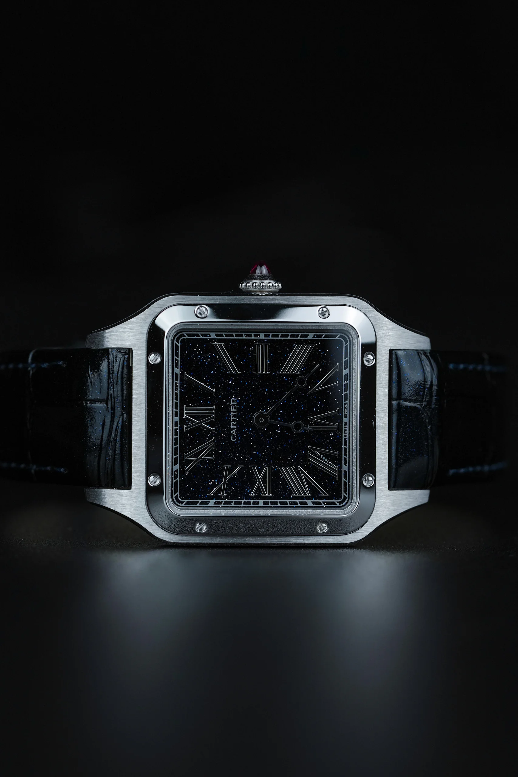 Cartier Santos-Dumont La Baladeuse WGSA0099 front view with the blue alligator strap