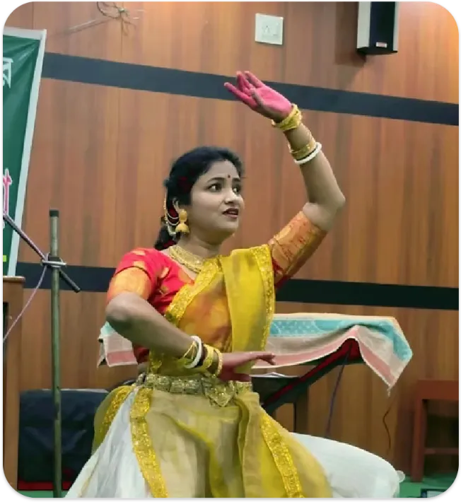 Anusha Kathak teacher