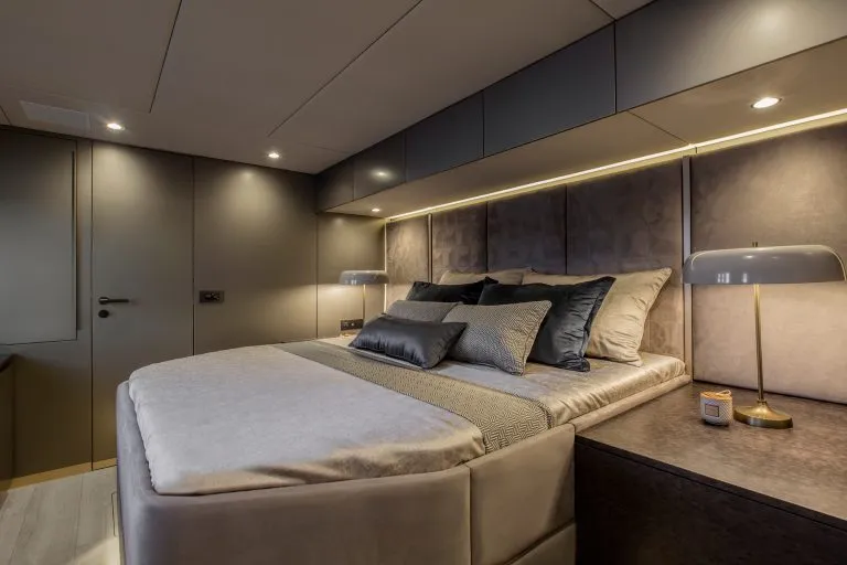 60 Sunreef Power Stateroom
