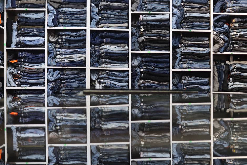 Lululemon just cut its own forecast by 7% and no one's in charge yet