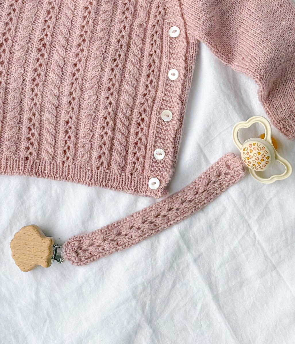 Estee Baby Clip knitting pattern by Trudeknits