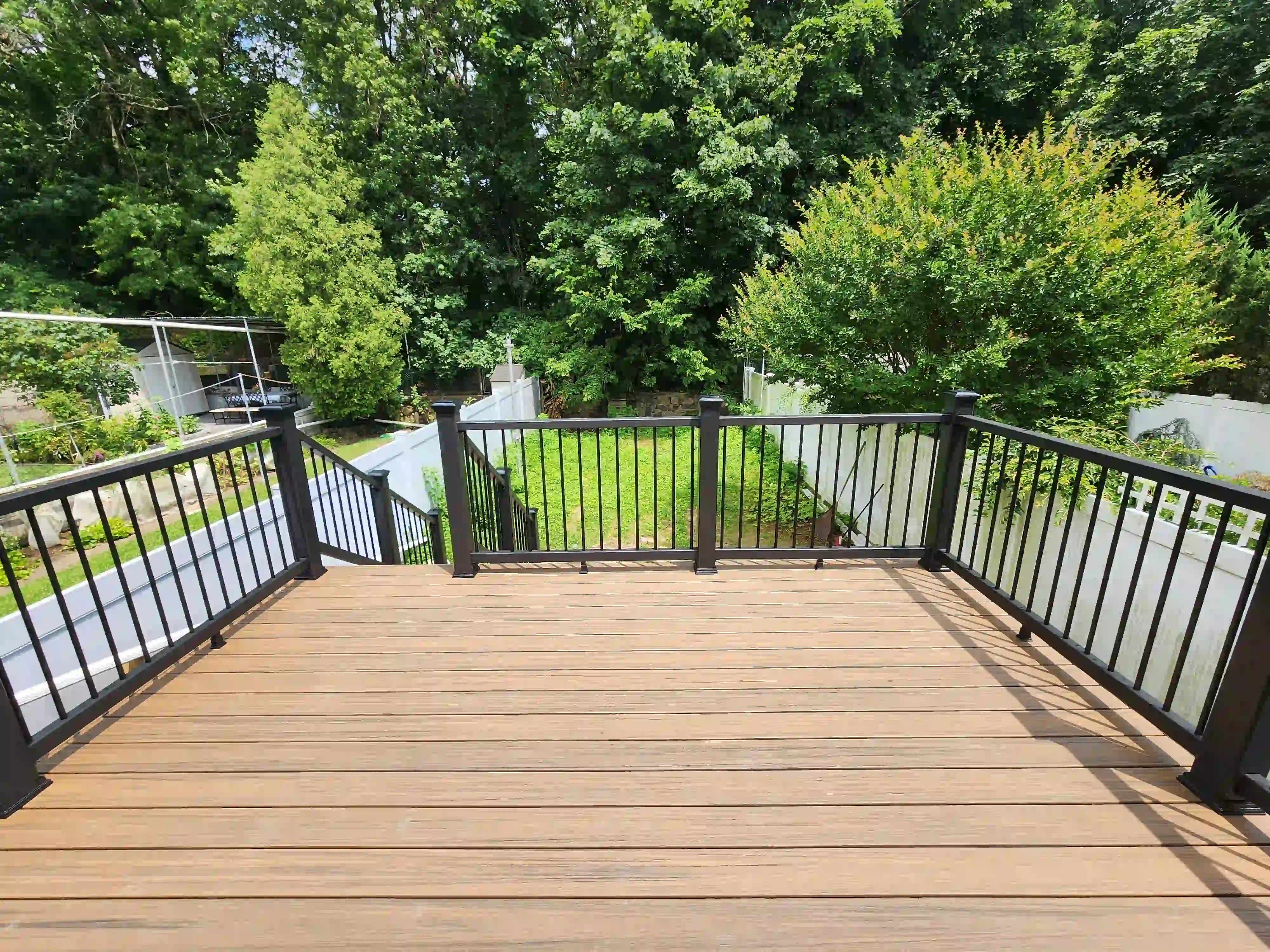 A birds eye view of Trex Toasted Sand deck in Queens comleted by Jewel Construction