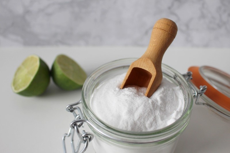 Bicarbonato di sodio e limone