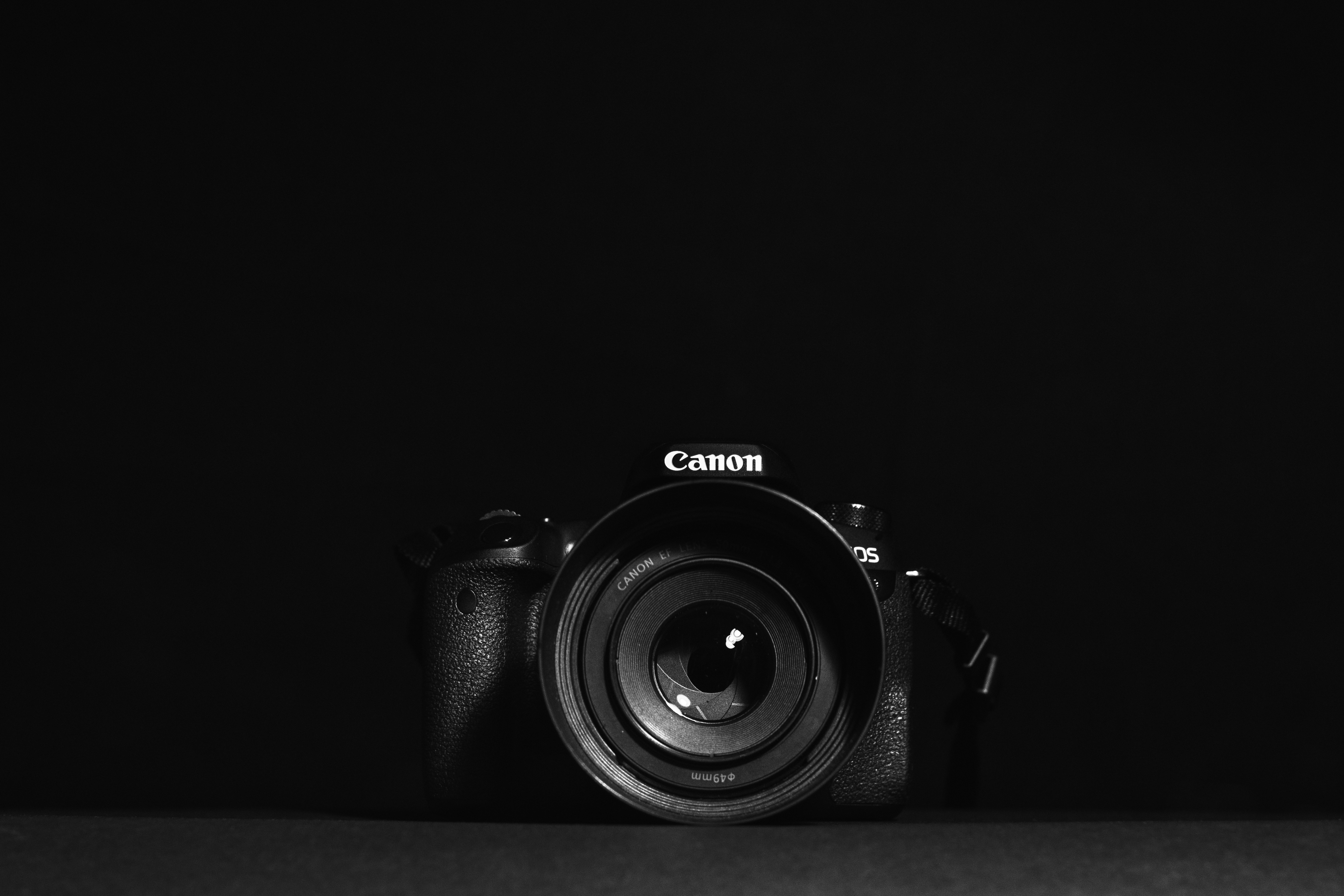 A Dslr front profile