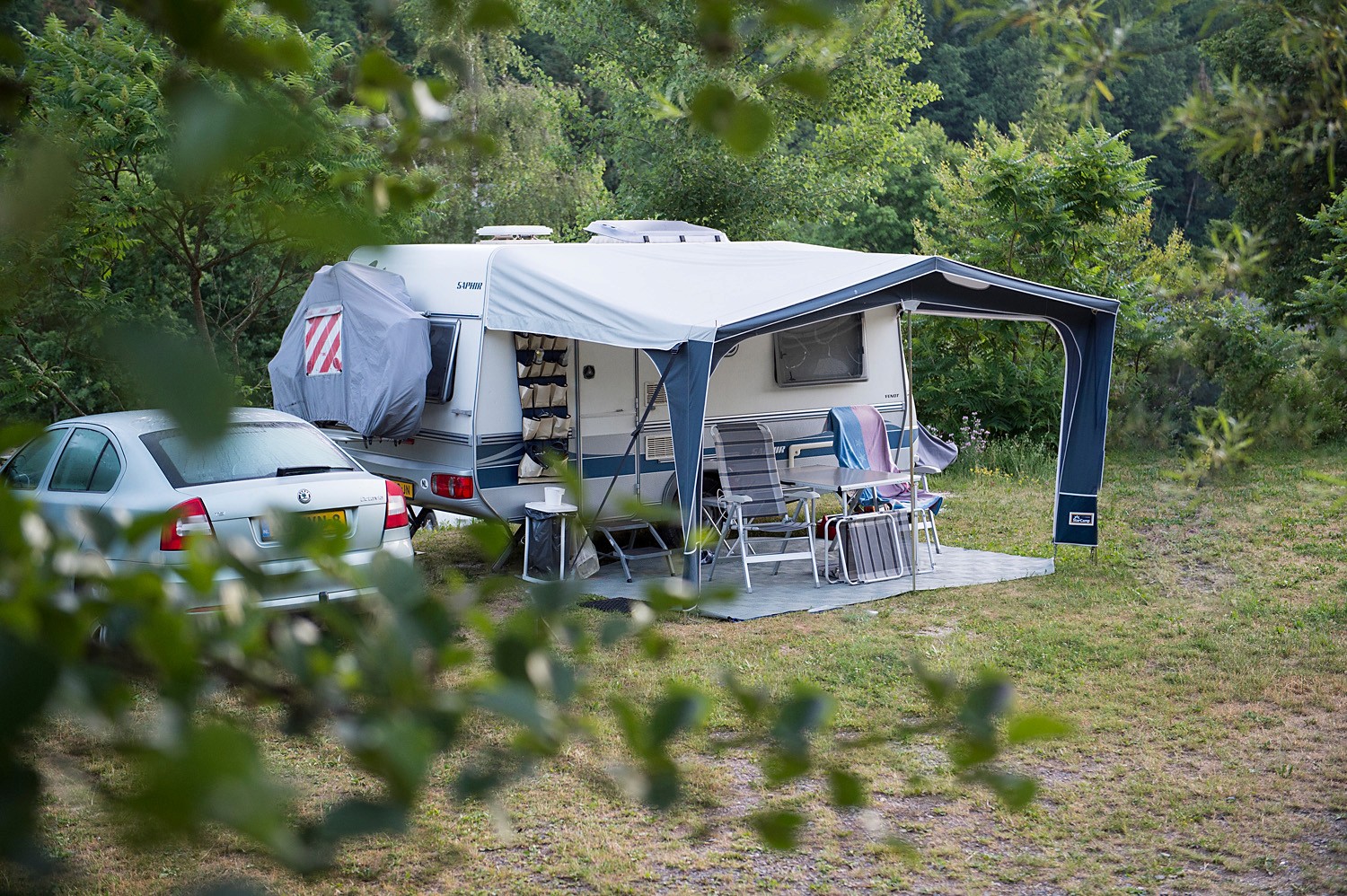Wohnwagen im grünen