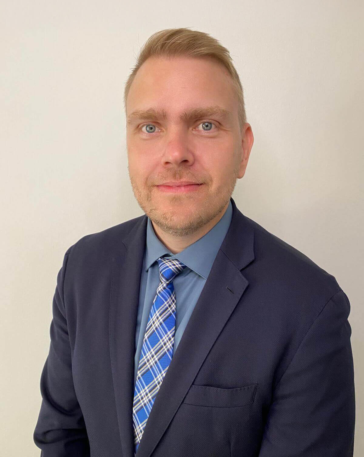 Headshot of Hannu Huikuri immigration lawyer