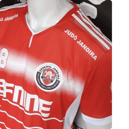 Modelagem Gola Y esportiva profissional aplicada em camiseta sublimada