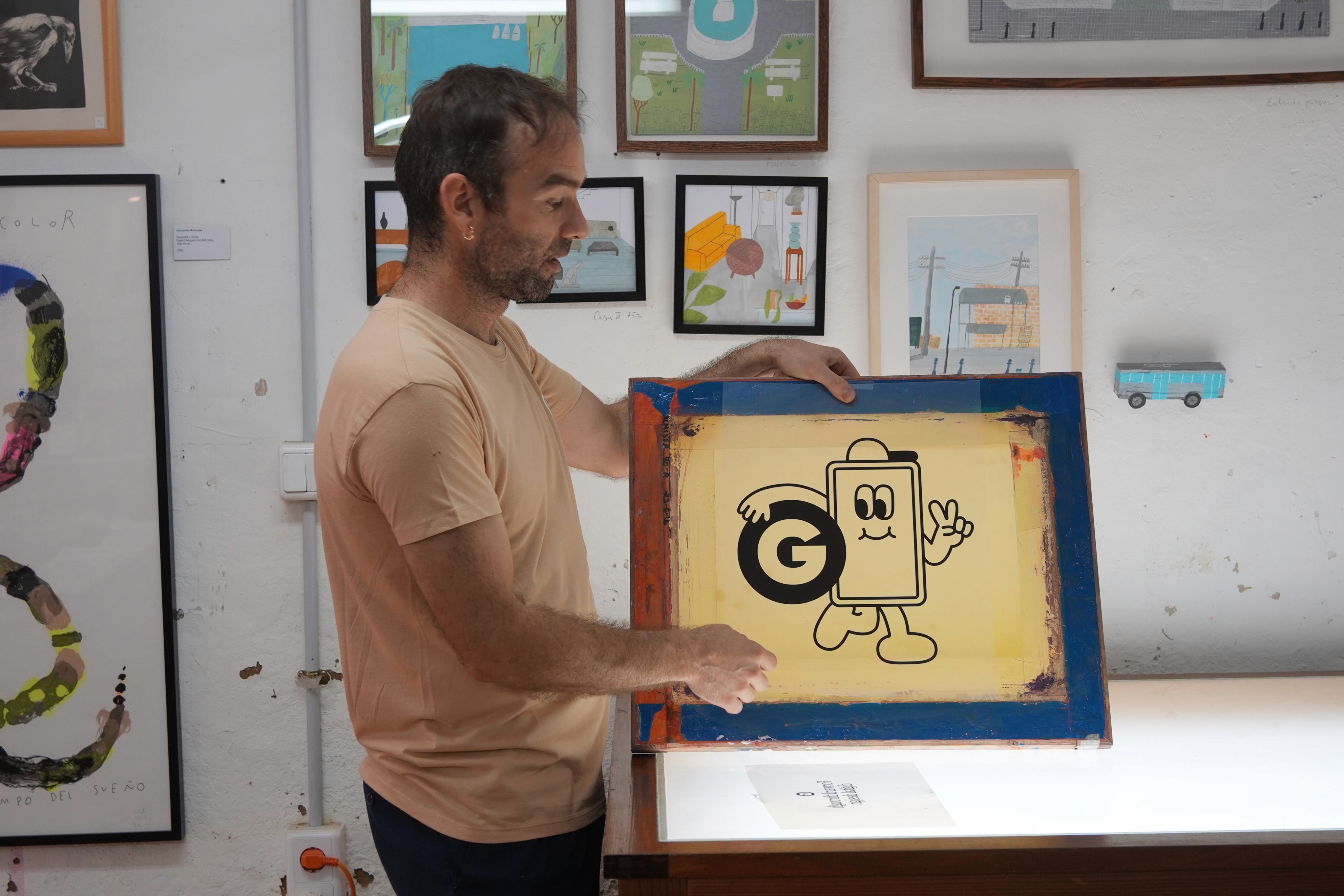 A screenpainting tool with the logo of Gusta