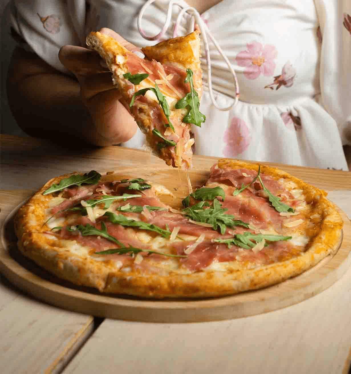 Pizza Jamón Serrano y Rúcula