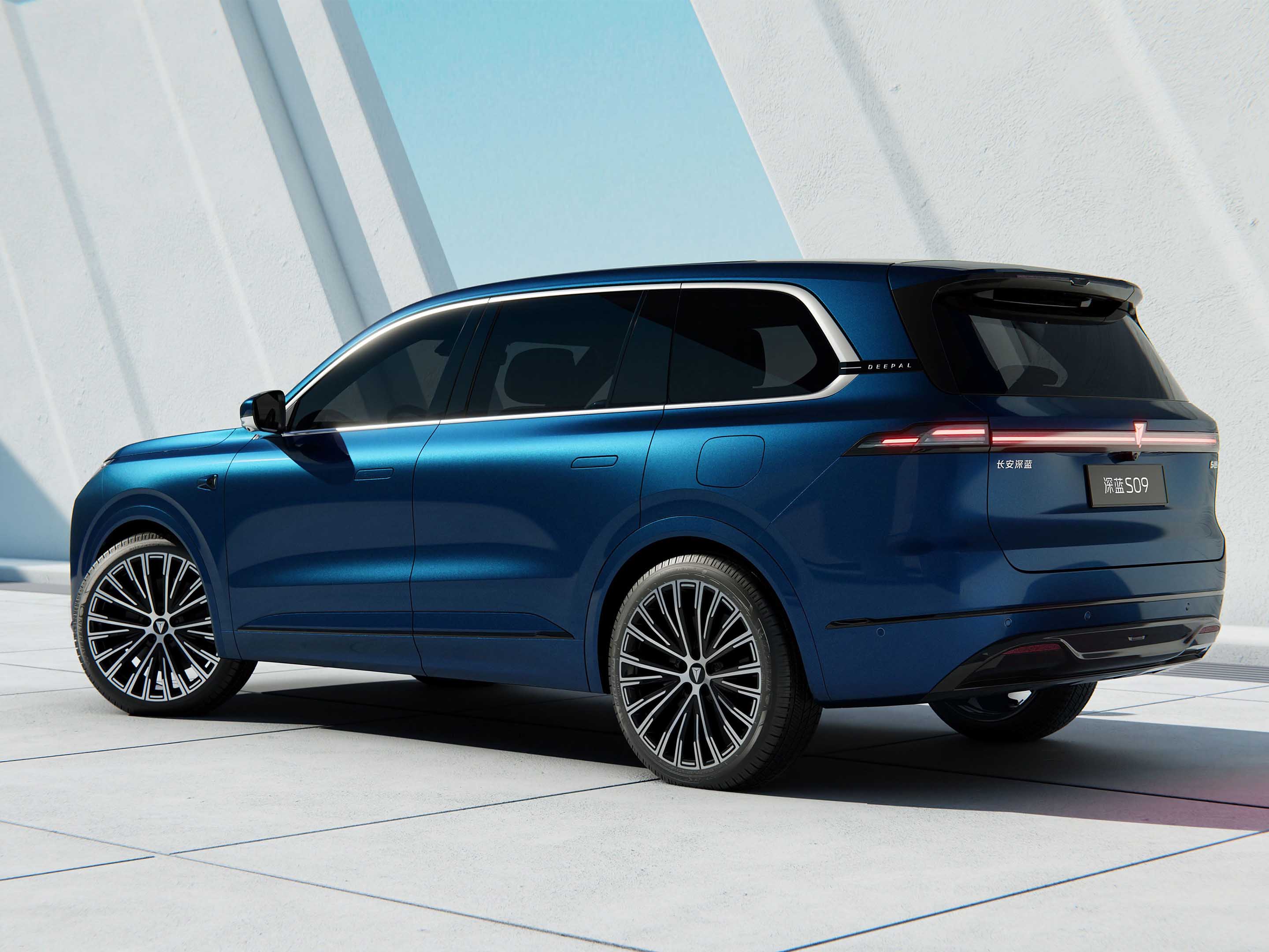 Changan Deepal S09 (Dark Blue S09)