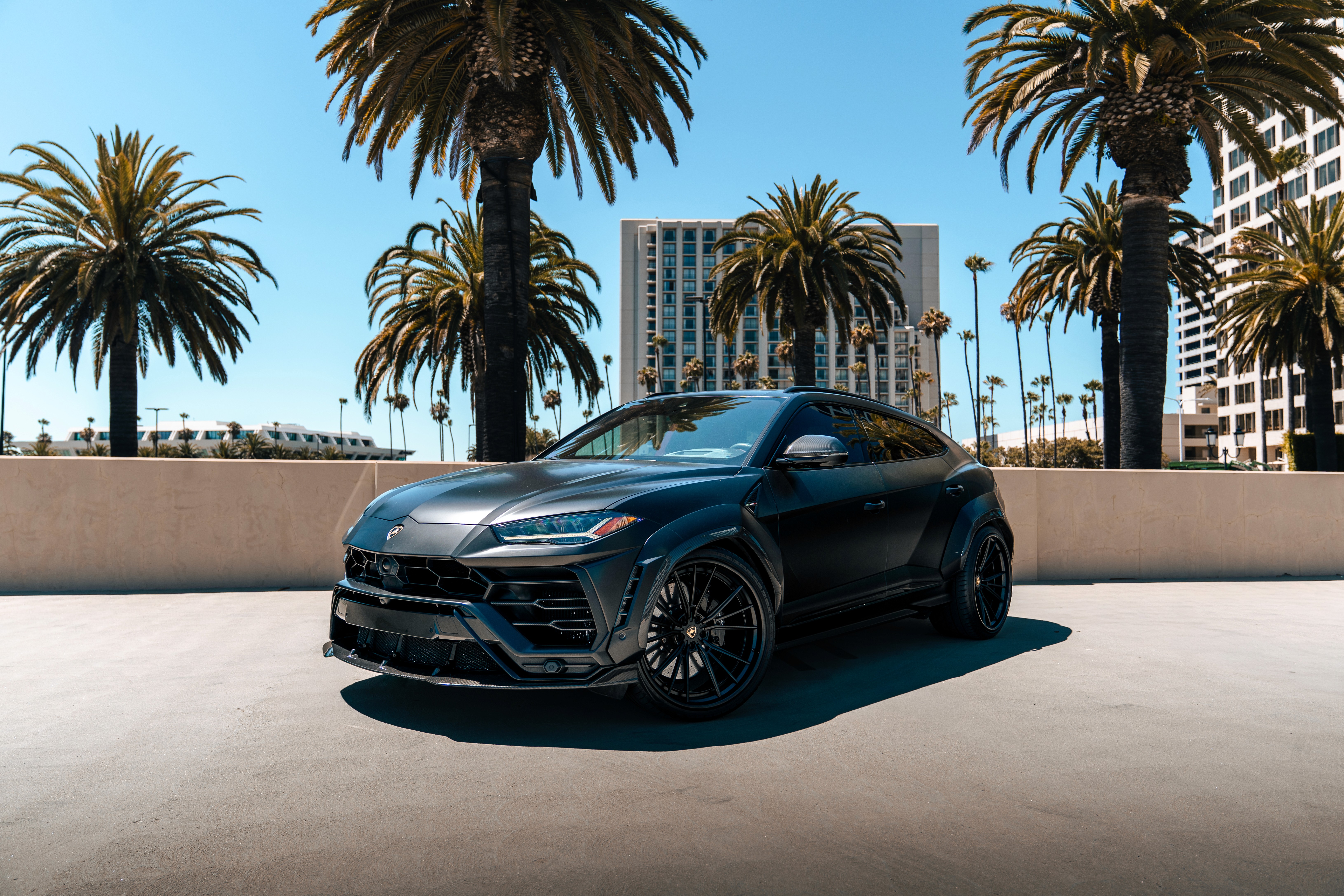 Lamborghini Urus Widebody photo 1