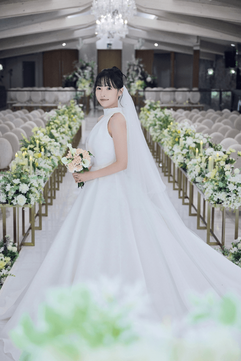 세인트메리엘 본식스냅 촬영 후기 | 디어데이스냅이 담아낸 강남역 초역세권 어두운 웨딩홀의 감성