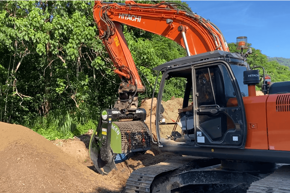 FlipScreen attachment on a Hitachi Excavator