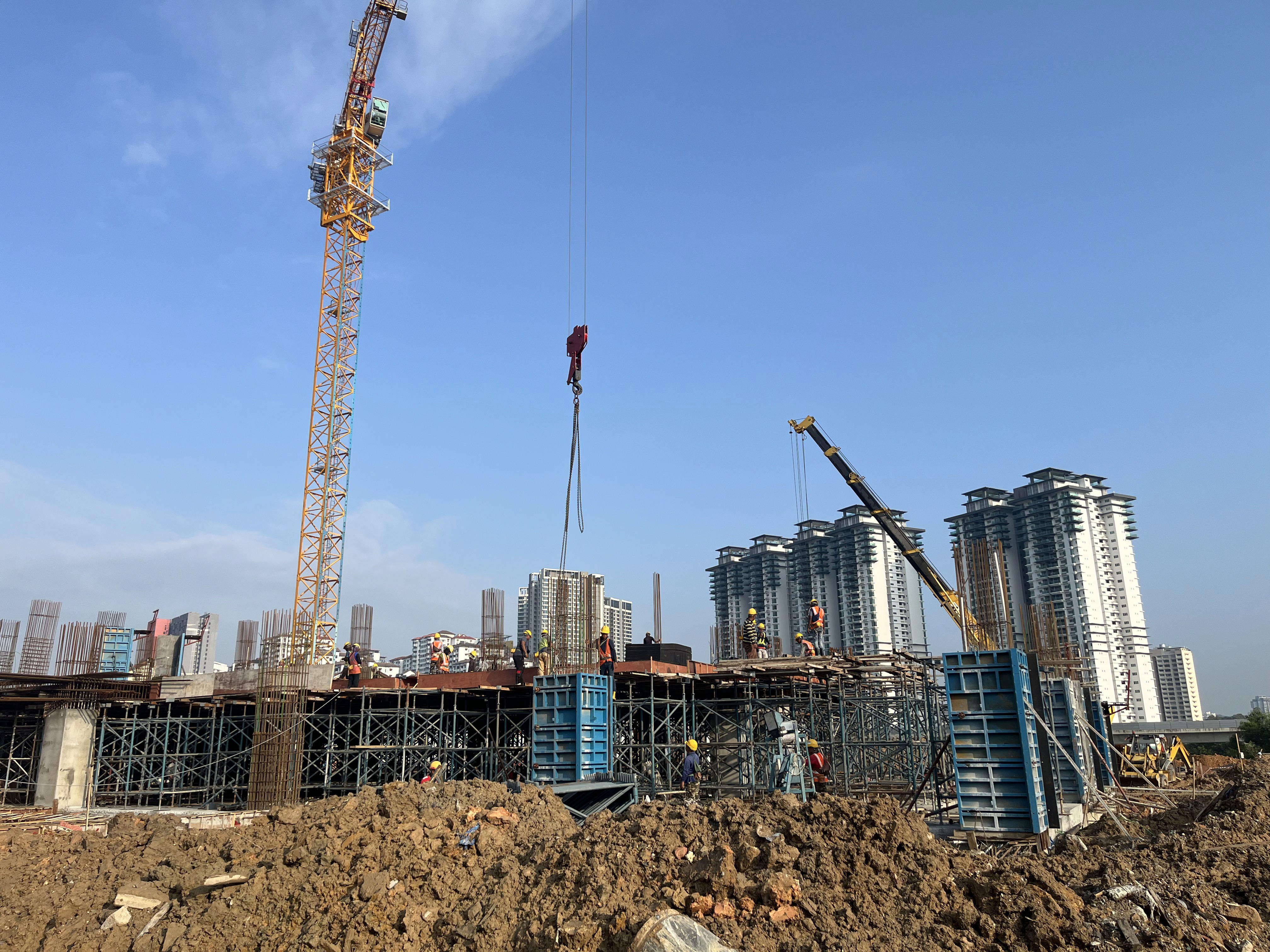 Asima Architects project EX1 & EX2 Data Centre during construction phase