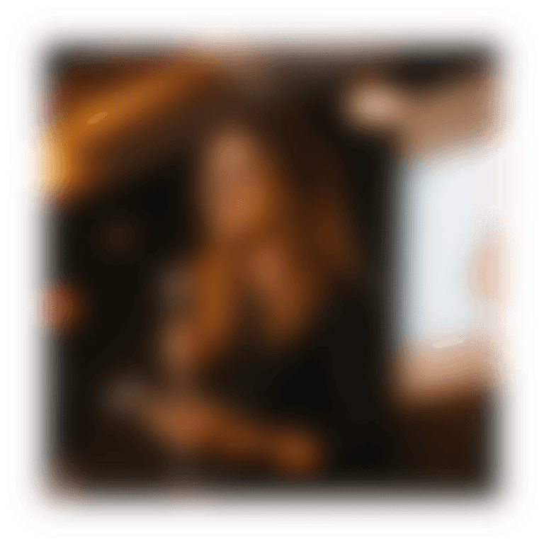 A lady with mic