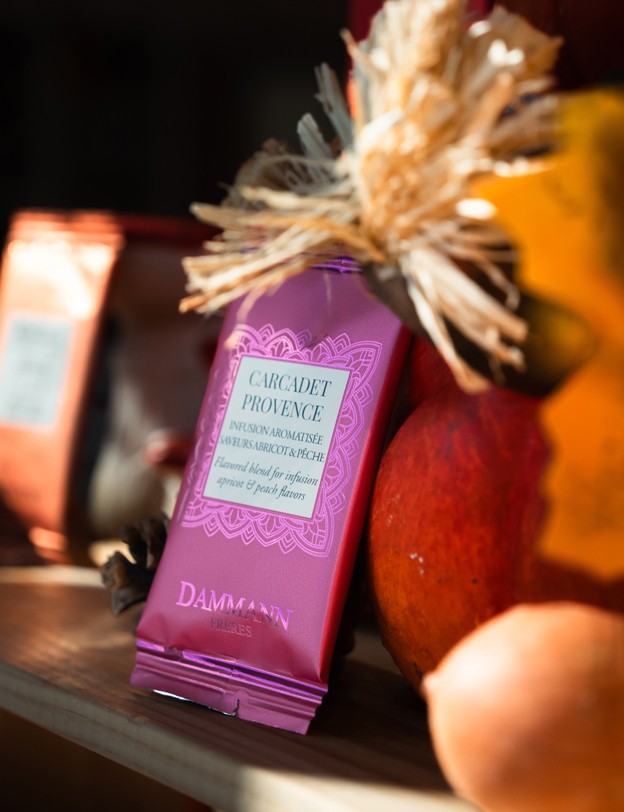 Photographie thé Dammann, dans une composition