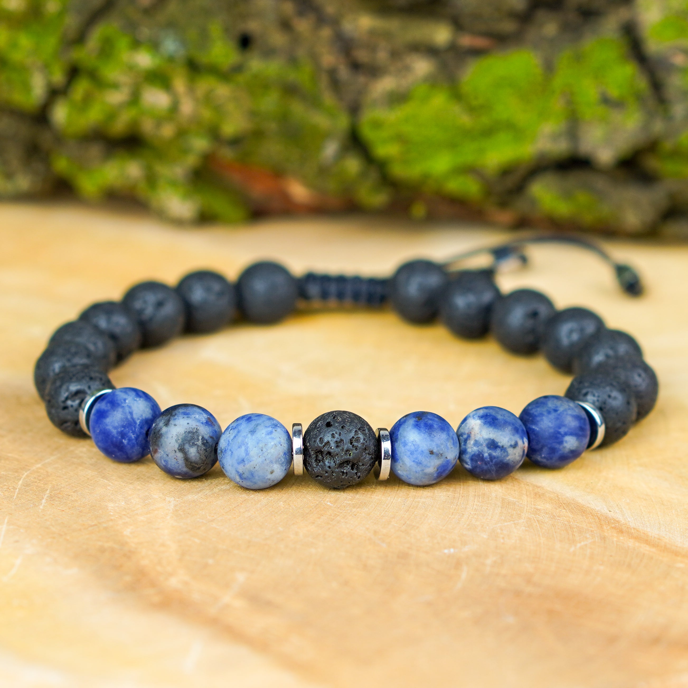 Bransoletka męska z sodalitu, lawy i hematytu energetyczna biżuteria z kamieni naturalnych.